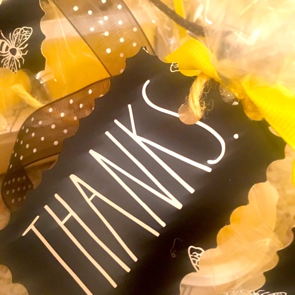 ❤️‍🩹BEST IN BEAUTY PICK!❤️‍🩹Thank you 🙏 gift 🎁 set #miraclehealingbalm - Picture 2 of 14